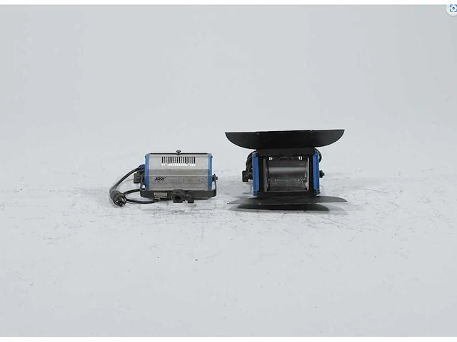 10 x arri cyclorama 1kw - afbeelding 2 van  2