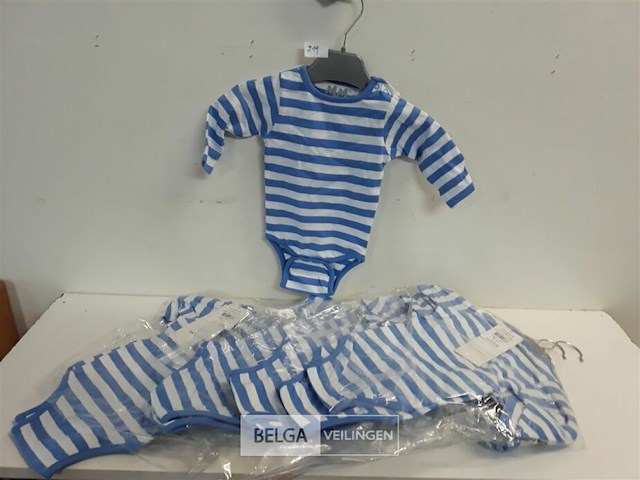 10 x babypakje 62 cm 2-4 maanden - afbeelding 1 van  3