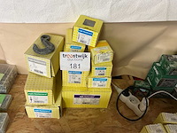 10 x dozen bevestigingsmaterialen - afbeelding 1 van  8