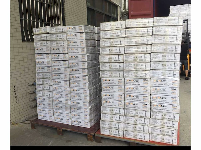 10 x highbay ufo 100w - pro design smd - dimbaar - lumileds philips - waterdicht ip65 - koud wit 6500k - afbeelding 8 van  9
