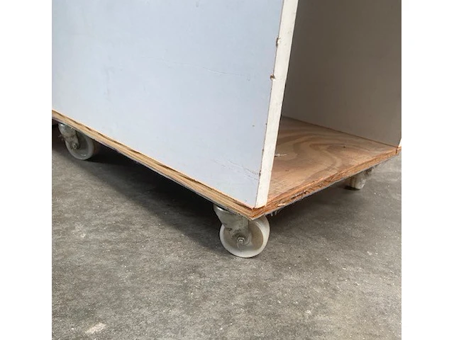 10 x magazijnkasten - hoogte : +/- 180 cm. breedte : 38 cm. diepte : 50 cm. - afbeelding 3 van  6