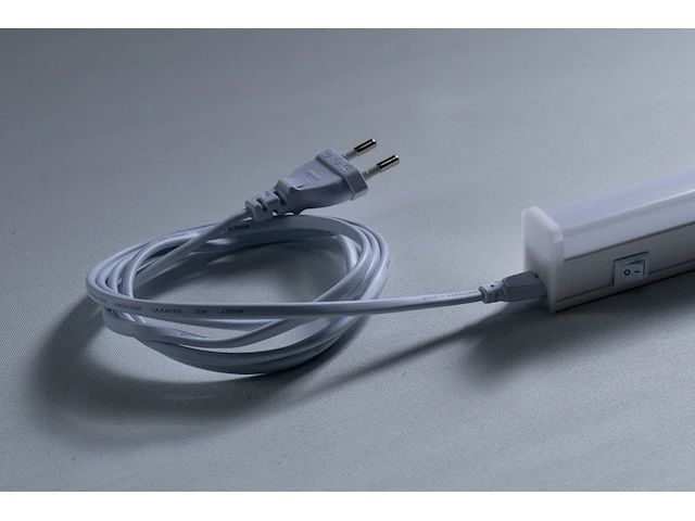 10 x t5 led verlichting stekker - afbeelding 1 van  3