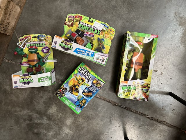 10 x teenage turtles mutant figuren - afbeelding 1 van  2
