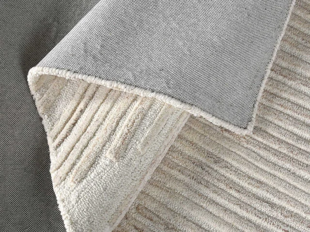 100% handgemaakt wollen reliëfkleed - 200 x 290 cm - 2200gr/m2 - ivoor - - afbeelding 3 van  5