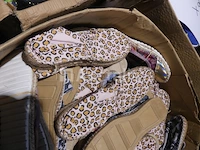 100 paar sneakers - afbeelding 3 van  6