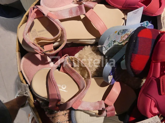 100 veelkleurige pantoffels - afbeelding 3 van  7