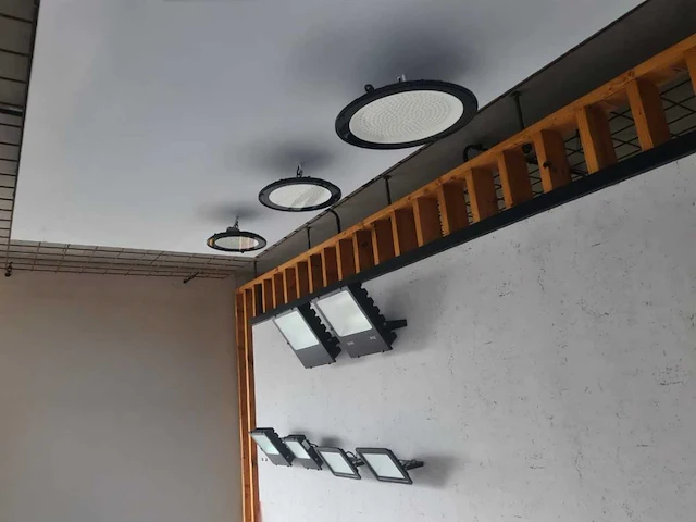 100w 6500k led ufo highbay waterdicht (60x) - afbeelding 6 van  7