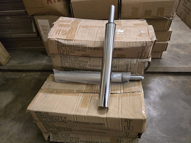 100x veerpomp voor barstoel - afbeelding 1 van  3