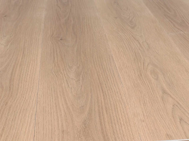 105 m2 pvc spc click plank met xps onderlaag - 1220 x 228 x 6 mm - afbeelding 1 van  4