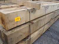 1,08 m³ eiken balken 200x200 - afbeelding 1 van  4