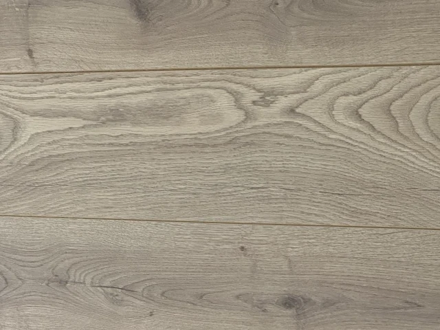 109,2 m2 laminaatvloer 12mm krono - afbeelding 2 van  3