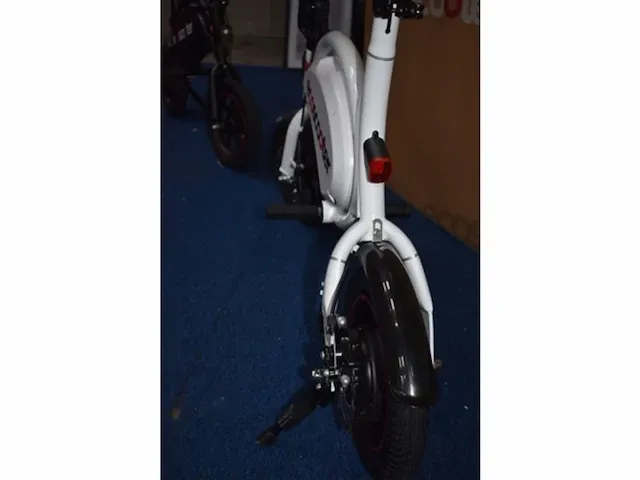 10x electrische scooter dye d1 wit - afbeelding 4 van  8