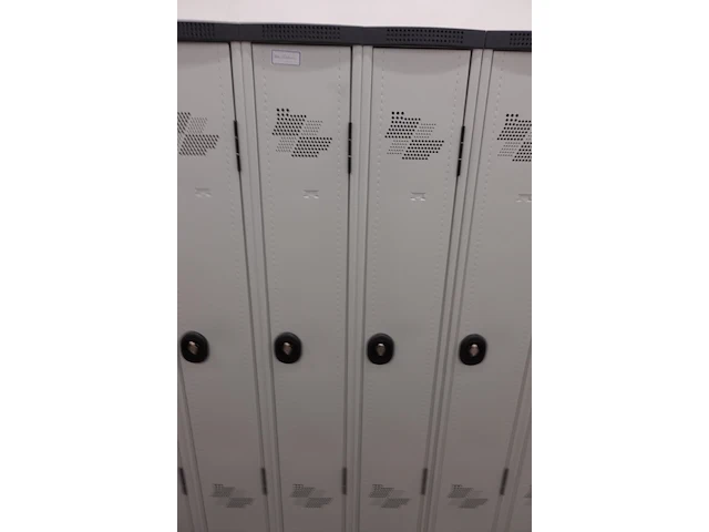 10x metalen lockerkast - afbeelding 11 van  12