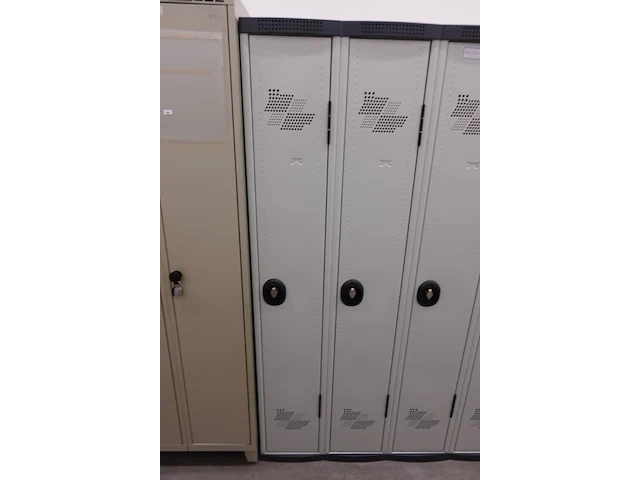 10x metalen lockerkast - afbeelding 12 van  12