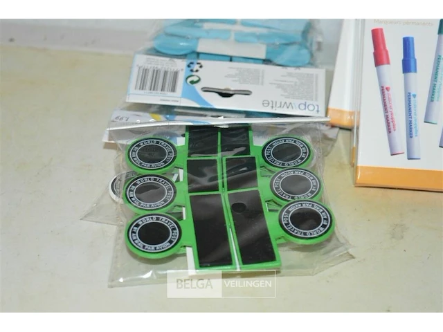 10x permnent markers, 4 kl. clips - afbeelding 2 van  3
