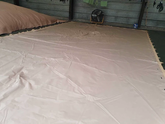 10x10m chino stretch tentzeil - afbeelding 1 van  2