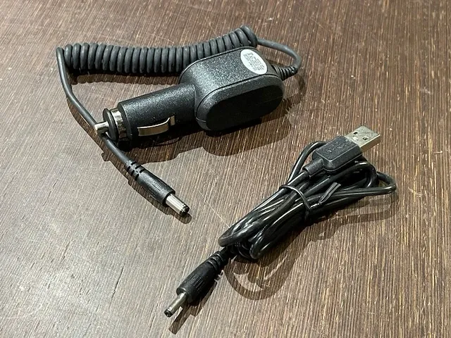 11 auto adaptors - afbeelding 1 van  6