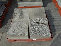 11 borduren 1 m, 18 hoekborduren vierkant (zonder pvc paletten) - afbeelding 2 van  9