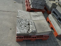 11 borduren 1 m, 18 hoekborduren vierkant (zonder pvc paletten) - afbeelding 3 van  9