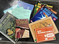 11 diverse partituurboeken voor blaasinstrumenten