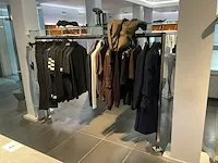 11 diverse rvs kledingrekken - afbeelding 4 van  18