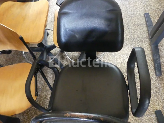 11 diverse stoelen - afbeelding 4 van  10