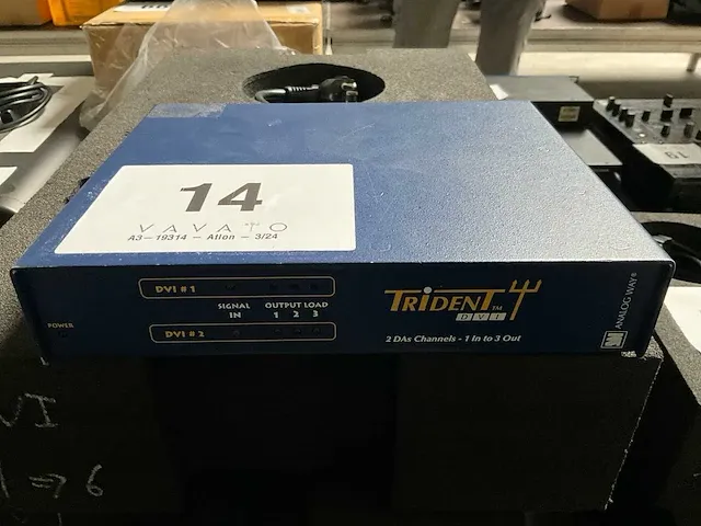 11 diverse videosplitters en 1 scanconverter - afbeelding 3 van  11