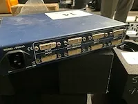 11 diverse videosplitters en 1 scanconverter - afbeelding 8 van  11
