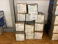 11 dozen afstandschroeven; schroeven - afbeelding 1 van  4