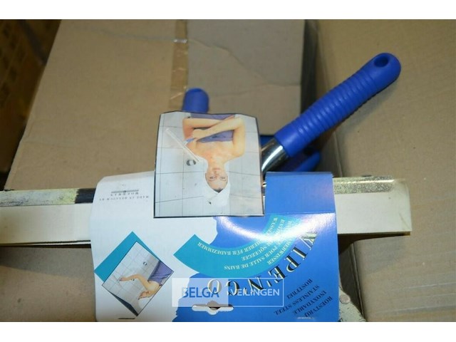 11 dozen aftrekkers voor badkamer - afbeelding 1 van  4