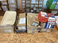 11 dozen bouten; moeren - afbeelding 1 van  5