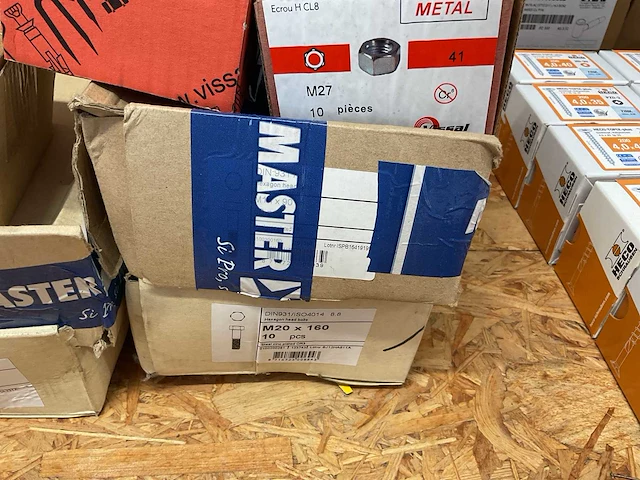 11 dozen bouten; moeren - afbeelding 4 van  5