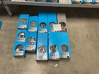 11 dozen houtbouten + moer; sluitringen - afbeelding 1 van  8