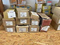 11 dozen houtbouten - afbeelding 1 van  4