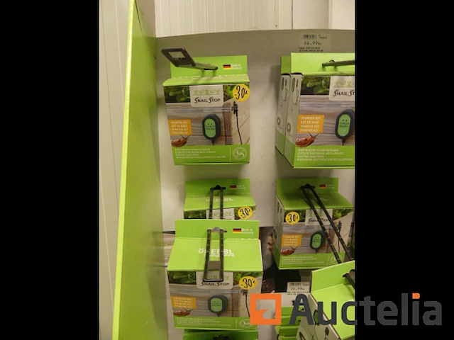 11 elektrische hekken en 14 hekkenanti slakkentape - afbeelding 1 van  6
