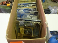 11 grundig bluetooth headsets - afbeelding 2 van  2