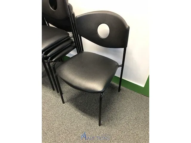 11 metalen stoelen - afbeelding 3 van  6