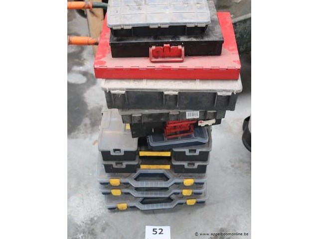 11 opbergkoffertjes met inhoud - afbeelding 1 van  1