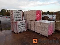 11 pallets bakstenen - afbeelding 1 van  1