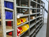 11 rekken met inhoud - afbeelding 2 van  9
