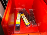 11 rekken met inhoud - afbeelding 6 van  9