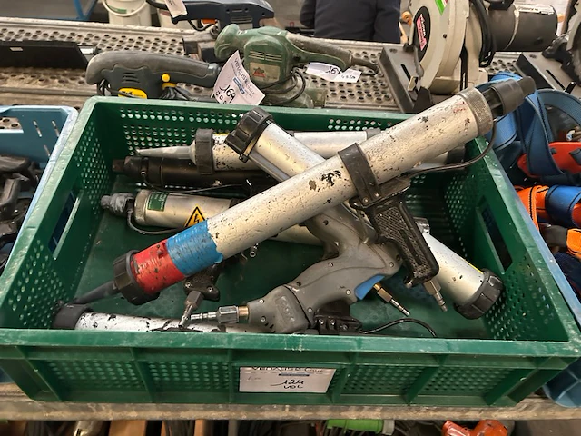 11 siliconespuiten - afbeelding 1 van  5