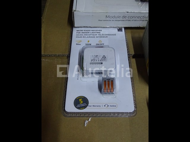 11 somfy-gerelateerde items - winkelwaarde 1.141 € - afbeelding 7 van  8