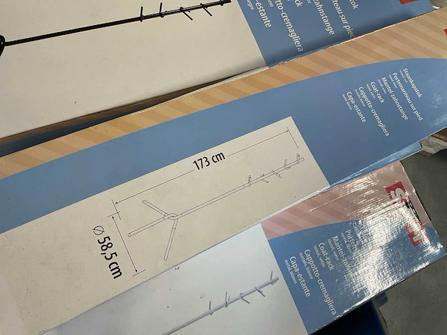 11 staande kapstokken - afbeelding 5 van  5