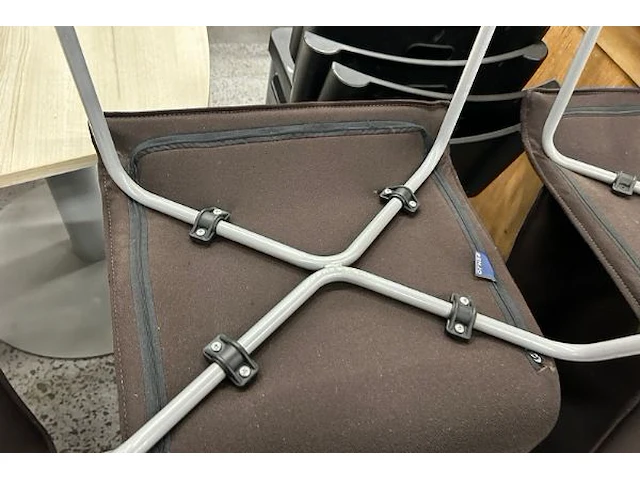 11 stoelen - afbeelding 5 van  6