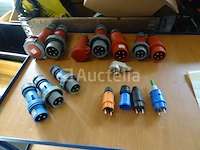 11 stopcontacten, 3 stekkers (zie detail) - afbeelding 2 van  12