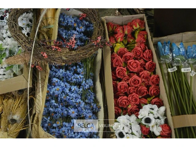 ±11 verpakkingen met bloemen en decomaterialen - afbeelding 2 van  5