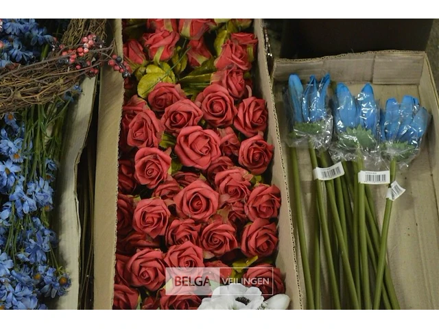 ±11 verpakkingen met bloemen en decomaterialen - afbeelding 3 van  5