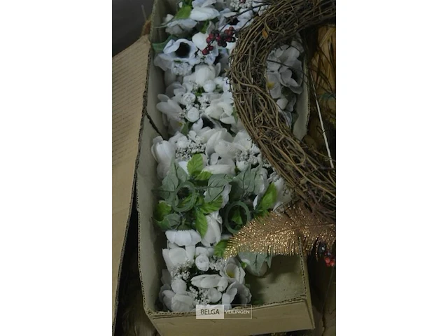 ±11 verpakkingen met bloemen en decomaterialen - afbeelding 5 van  5