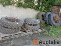 11 wielen en velgen voor landbouw tractor - afbeelding 3 van  13